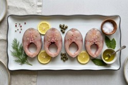 Modusa fish slices
